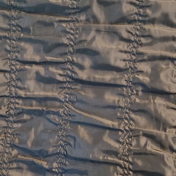 NEW Robert Kitchen Canada Womans Vest - Picture 5 of 6